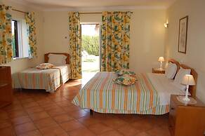 Canavial I & II Apartments