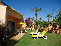 Canavial I & II Apartments