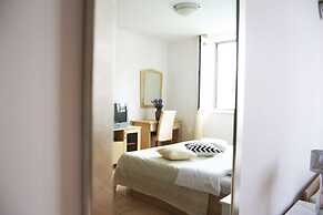 Tamarix Residence