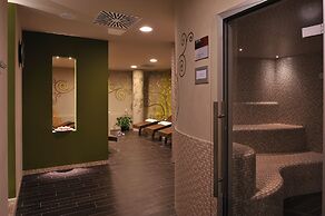 Lambergh Château & Hotel