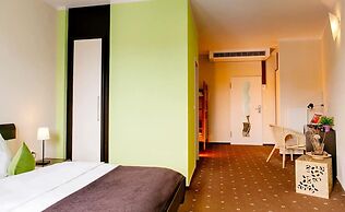 Hotel My Place