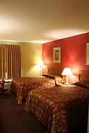 HomeTown Inn & Suites