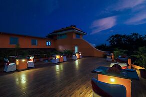 Dewdrop Le Seasons Beach Resort