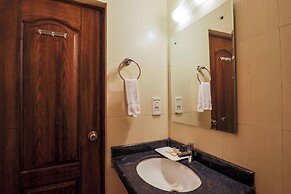 Dewdrop Le Seasons Beach Resort