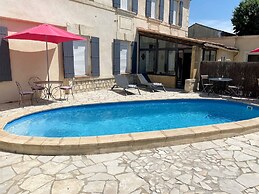 Hotel L'Escale des Alpilles