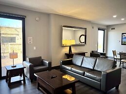 The Oread Lawrence, Tapestry Collection by Hilton