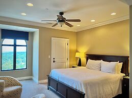 The Oread Lawrence, Tapestry Collection by Hilton