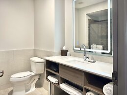 The Oread Lawrence, Tapestry Collection by Hilton