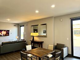 The Oread Lawrence, Tapestry Collection by Hilton