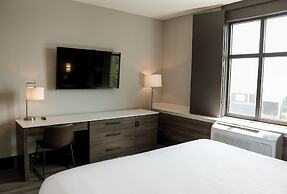 The Oread Lawrence, Tapestry Collection by Hilton