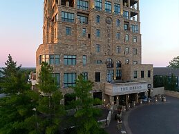 The Oread Lawrence, Tapestry Collection by Hilton