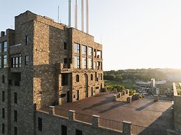 The Oread Lawrence, Tapestry Collection by Hilton