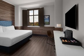 The Oread Lawrence, Tapestry Collection by Hilton