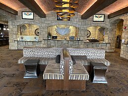 The Oread Lawrence, Tapestry Collection by Hilton