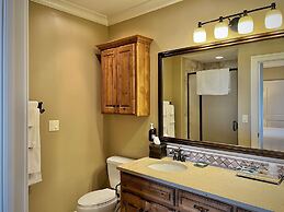 The Oread Lawrence, Tapestry Collection by Hilton