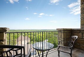 The Oread Lawrence, Tapestry Collection by Hilton