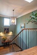 Hotel de la Porte Dorée