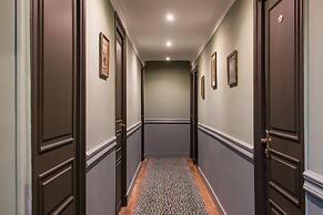 Hotel de la Porte Dorée