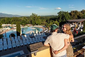 Hu Norcenni Girasole Village