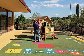 Hu Norcenni Girasole Village