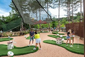 Hu Norcenni Girasole Village