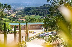 Hu Norcenni Girasole Village