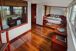 Conifer Boutique Hotel