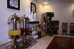 River Valley Inn & Suites
