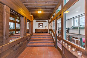 Hotel Pinzgauerhof by Skinetworks