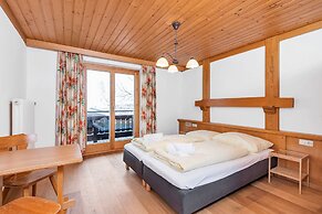 Hotel Pinzgauerhof by Skinetworks