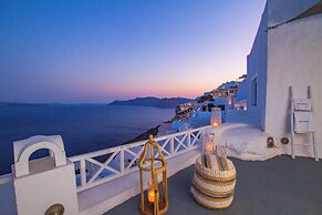 Alexander's Suites