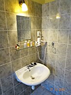 U Dvou Zlatych Klicu