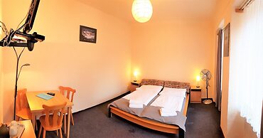 U Dvou Zlatych Klicu