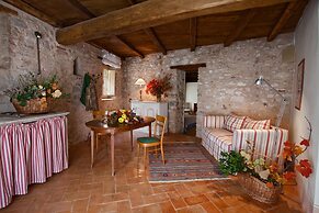 Borgo della Marmotta - Farm Home