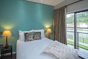 Portside Hotel