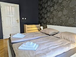 Apartments Tynska 7
