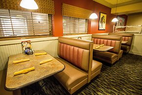 Cedar Point's Hotel Breakers