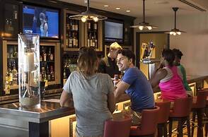 Cedar Point's Hotel Breakers