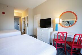 Cedar Point's Hotel Breakers