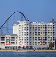 Cedar Point's Hotel Breakers