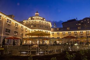 Cedar Point's Hotel Breakers