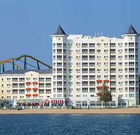 Cedar Point's Hotel Breakers
