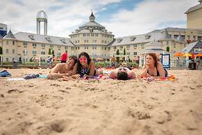 Cedar Point's Hotel Breakers