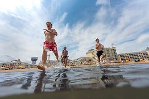 Cedar Point's Hotel Breakers