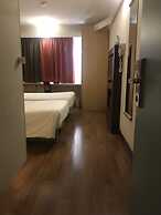 ibis Chengdu Yongfeng Hotel