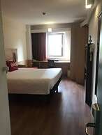 ibis Chengdu Yongfeng Hotel