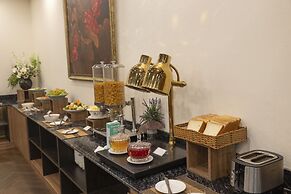 Viet Lotus Saigon Hotel