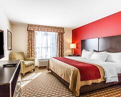 Comfort Inn & Suites Shawnee North near I-40