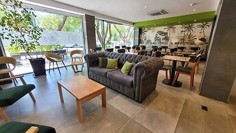 Soltigua Apart Hotel Mendoza