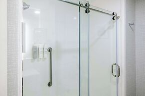 Hampton Inn & Suites Cleburne